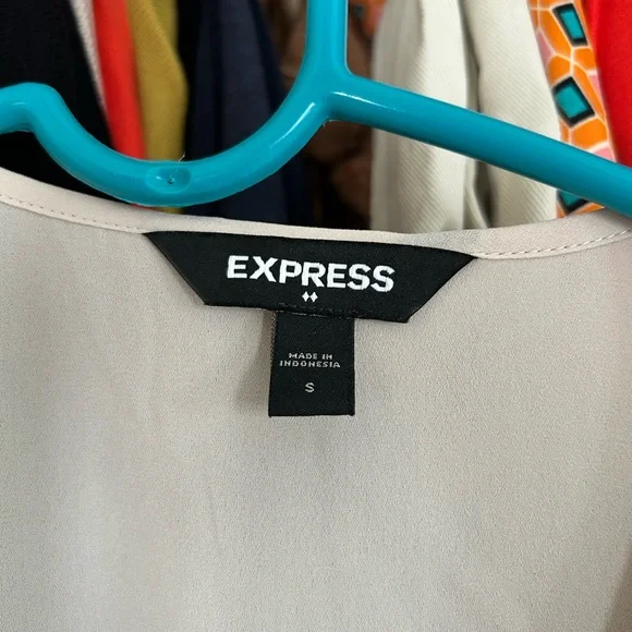 Express Cream Button-Front Blouse - Picture 3 of 3